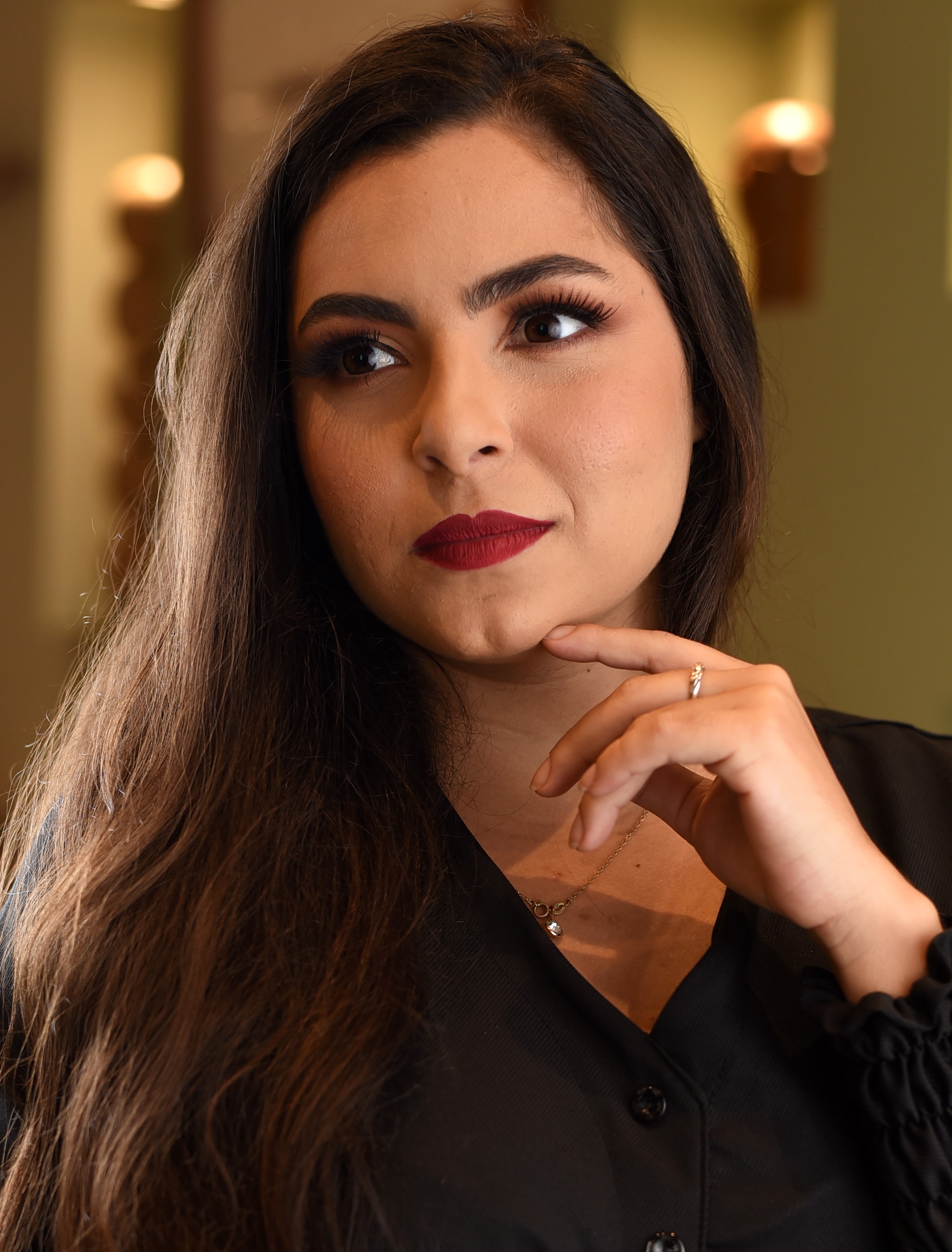 Foto profissional da advogada Girlaine Gonçalves